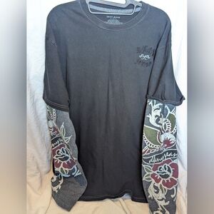 DKNY Men's Long Sleeve T-Shirt in size XXL